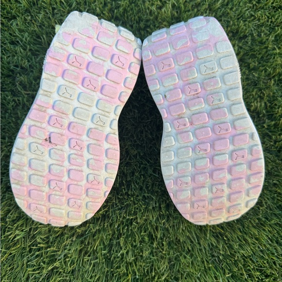 Puma Kids' Purple and Gold Sneakers LOL Edition - Picture 10 of 10